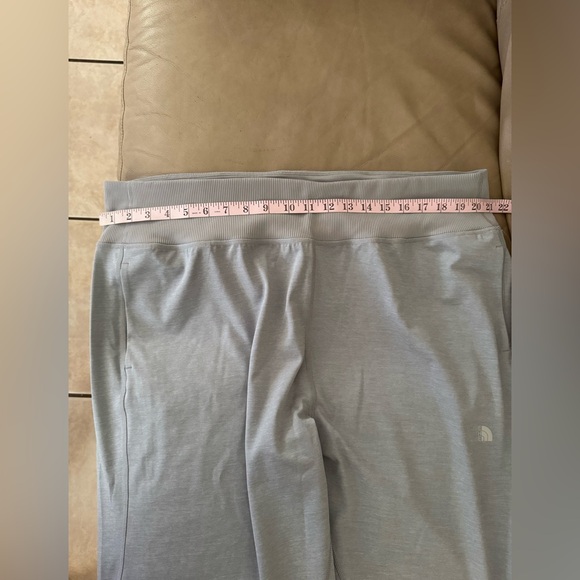 THE NORTH FACE Women's Plus Dune Sky Jogger - Picture 7 of 17